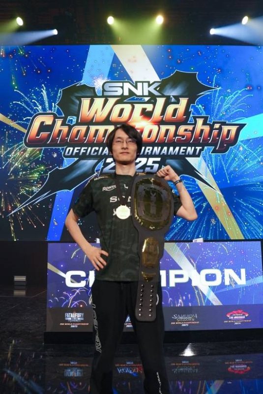 SNKSWC赛事双项目:小孩曾卓君在《拳皇15》项目收获亚军-六九网单